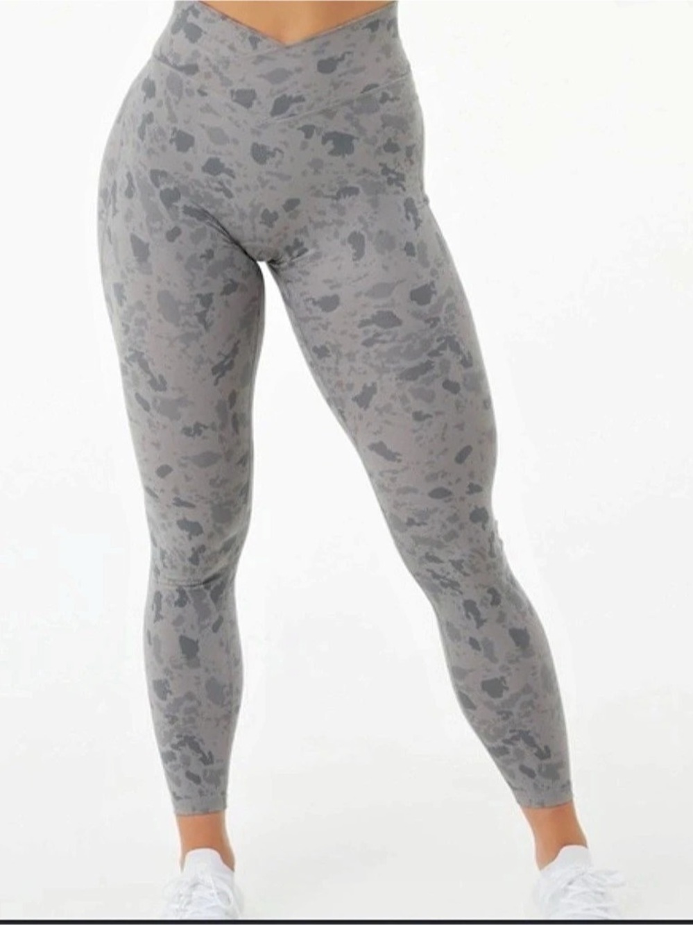 Alphalete Surface Power Crossover Leggings Gray Camo